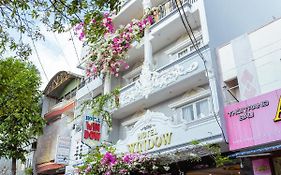Window Hotel